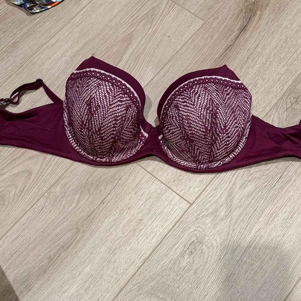 Victoria's Secret Lace Push-Up Bra - Rich Purple